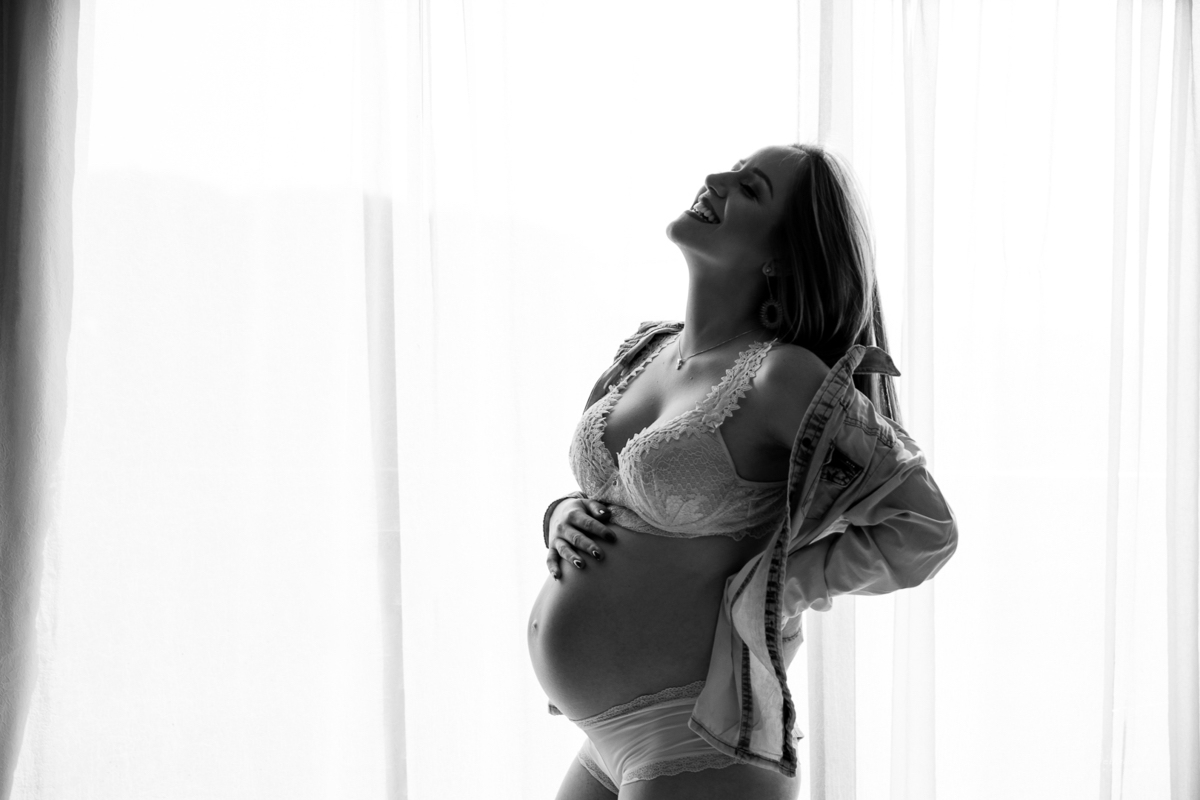 maternity boudoir photo guide